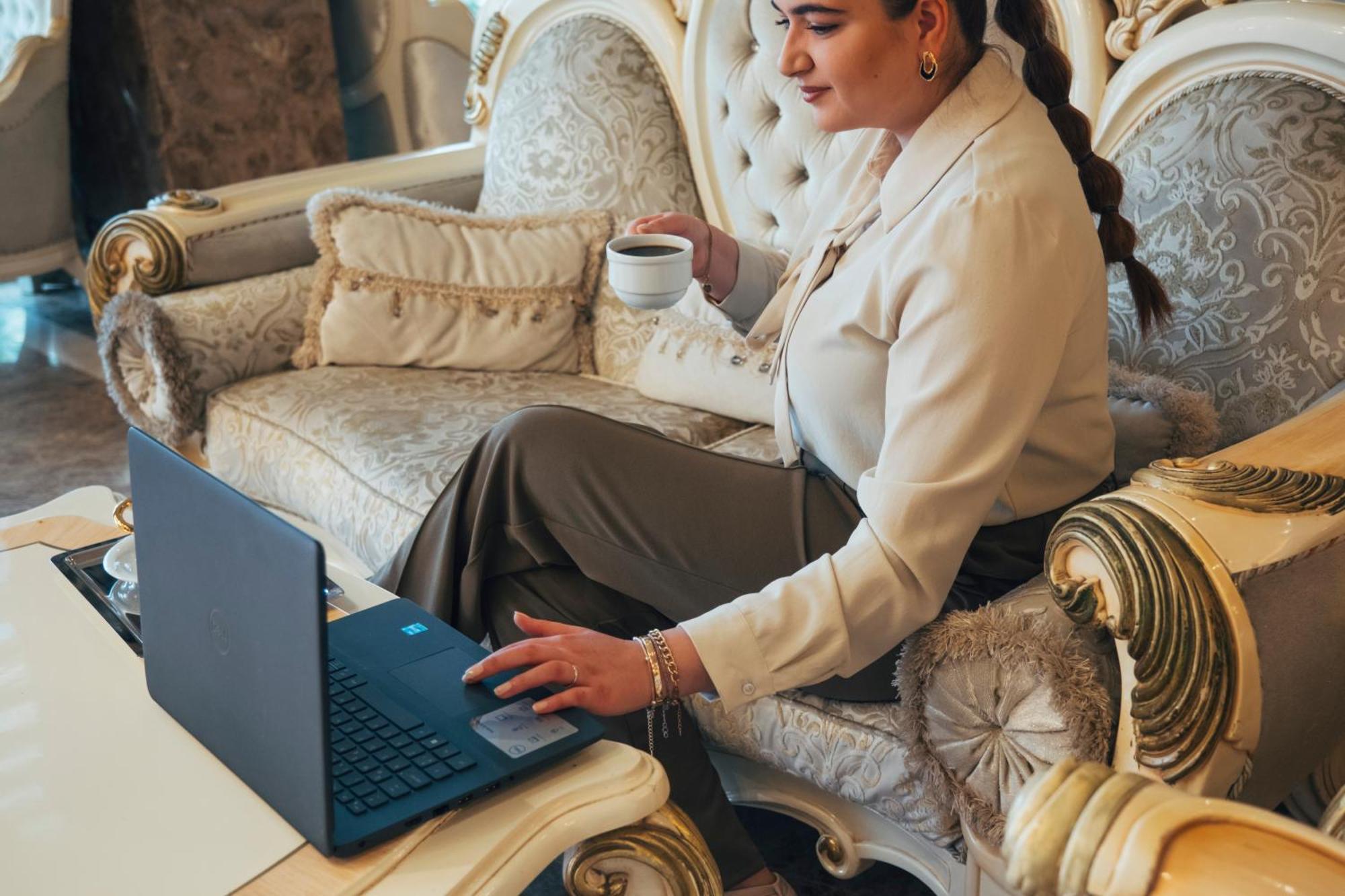 Royal Mersin Otel Buitenkant foto