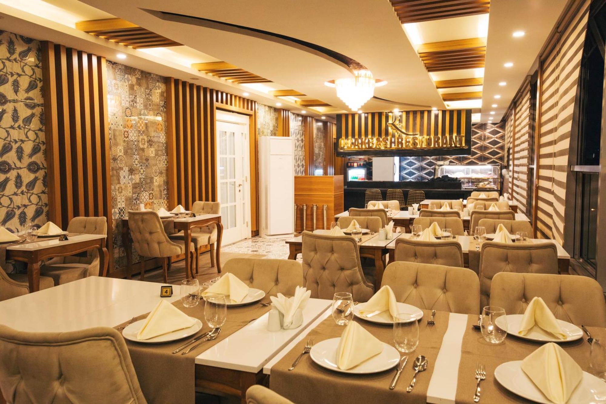 Royal Mersin Otel Buitenkant foto