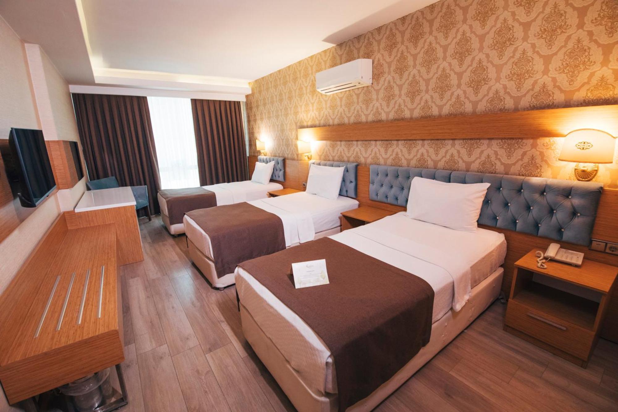 Royal Mersin Otel Buitenkant foto