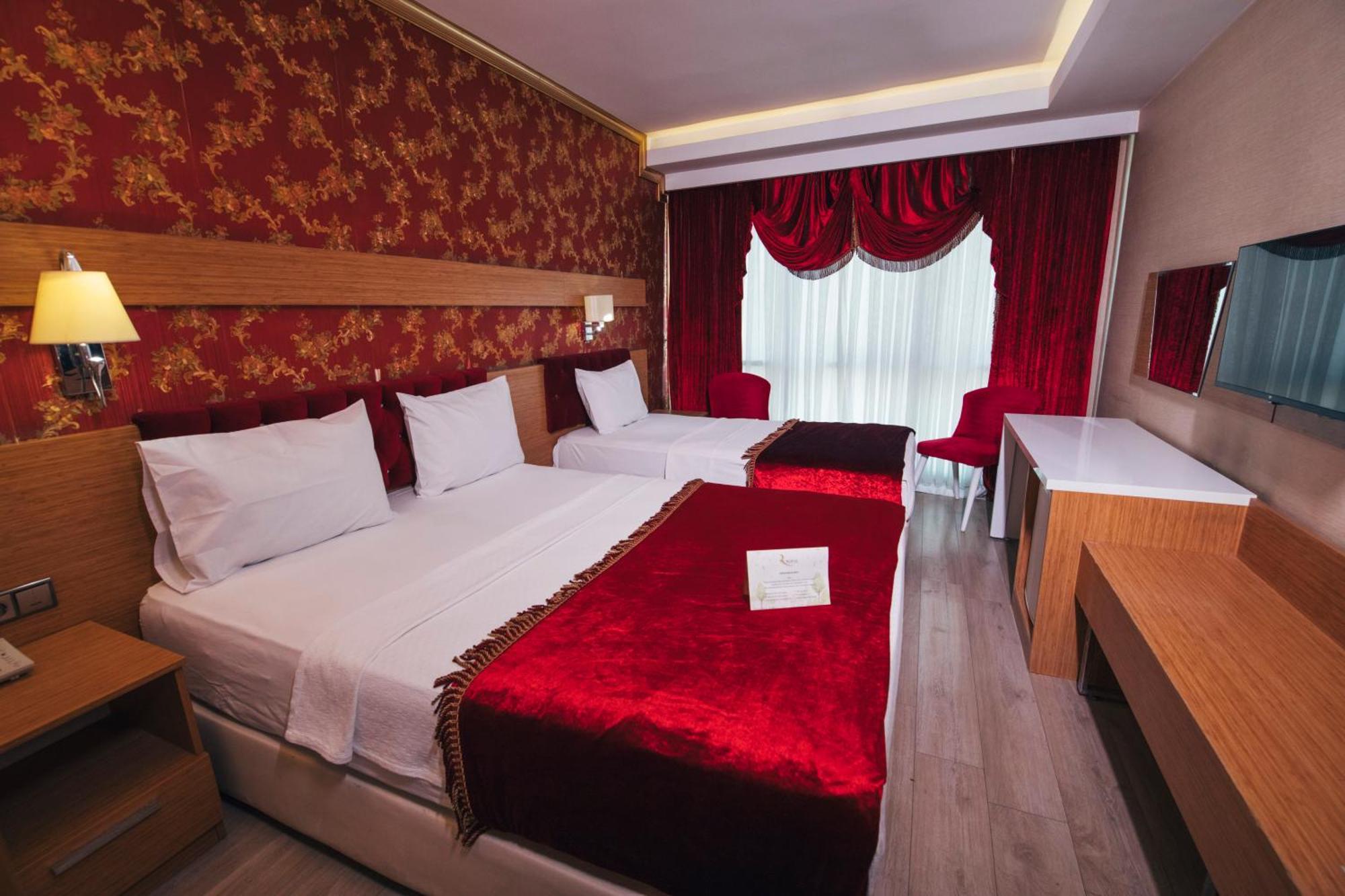 Royal Mersin Otel Buitenkant foto